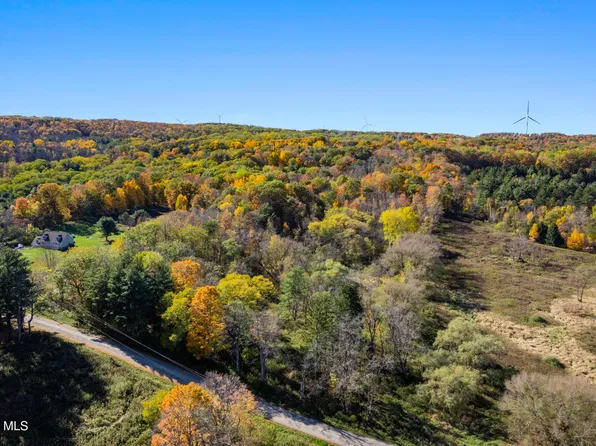 11651 Drake Road, Naples, NY 14512