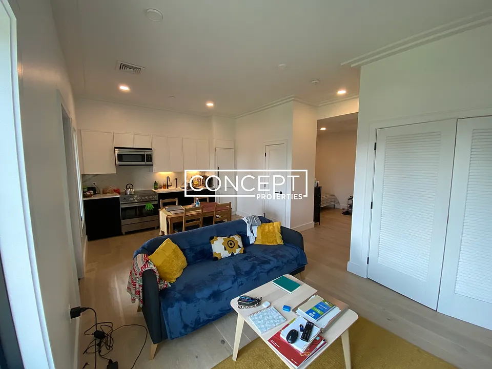 50 Leo M Birmingham Pkwy #607