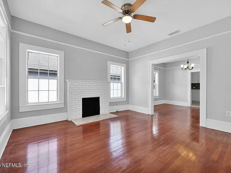 2517 Orion St — Photo 4