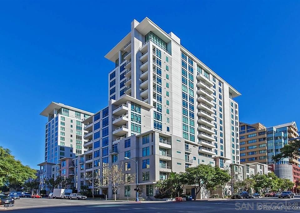 2nd image of 425 425 W Beech St #857