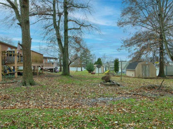 306 S Main St, Dale, IN 47523