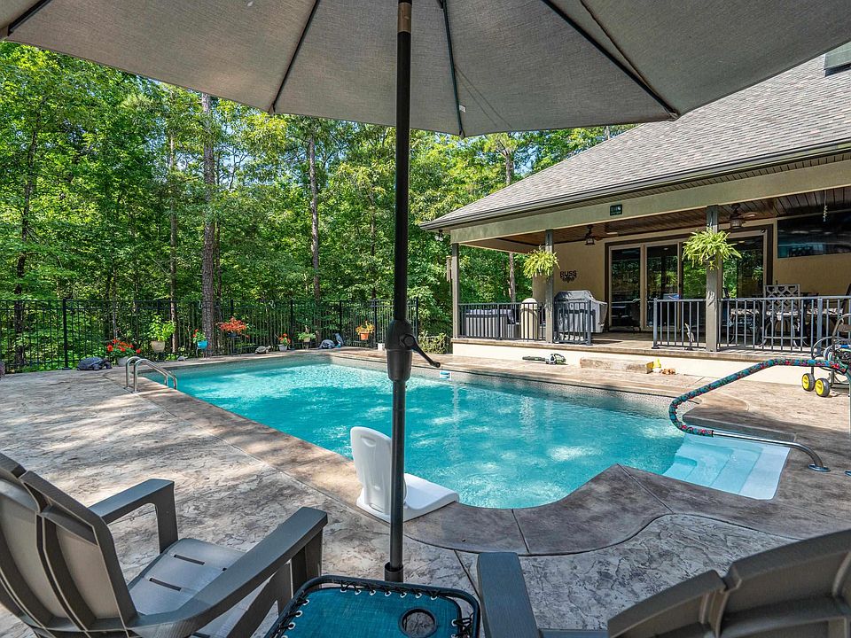 1st image of 9 Fenix Cir