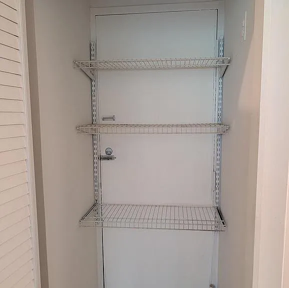10401 Grosvenor Pl #310 — Photo 26