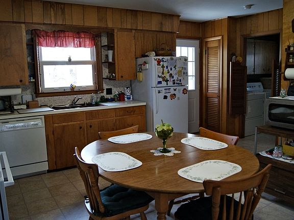 2nd image of 1210 Peggy Ann Dr