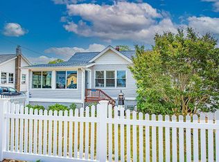 415 Sound Ave, Peconic, NY 11958