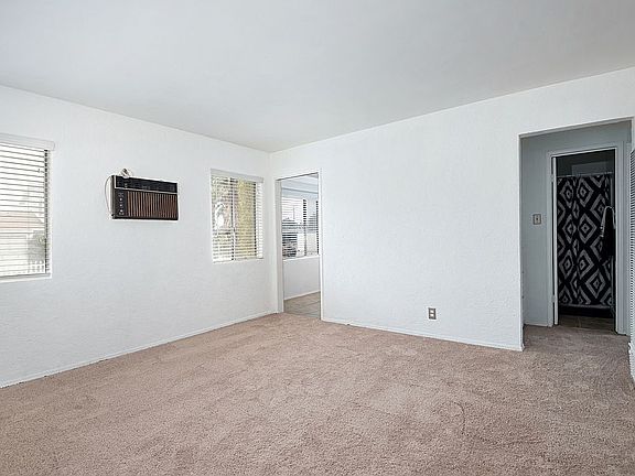 4th image of 6178 Ibbetson Ave