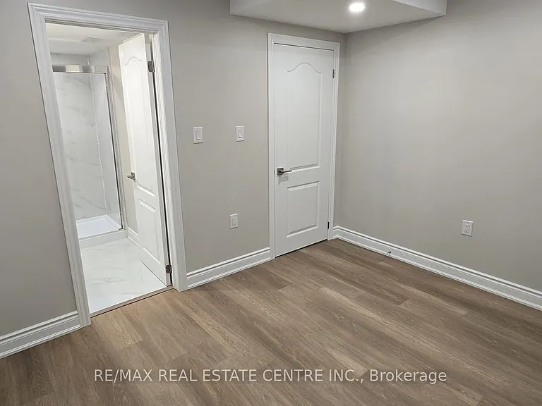 1 Nairn Cir #389 — Photo 9
