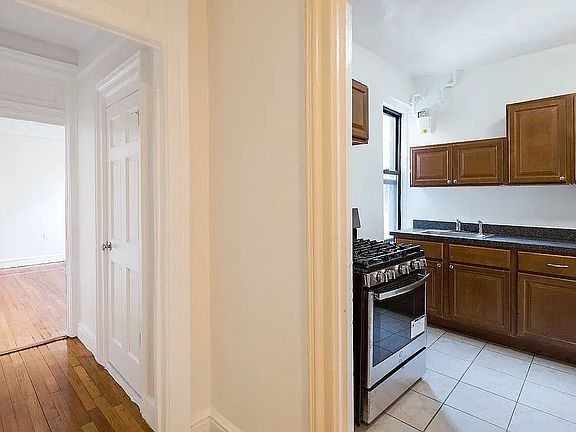 4th image of 227 Haven Ave APT 6g