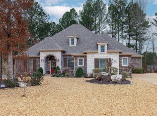 35 Elcano Dr, Hot Springs Village, AR 71909