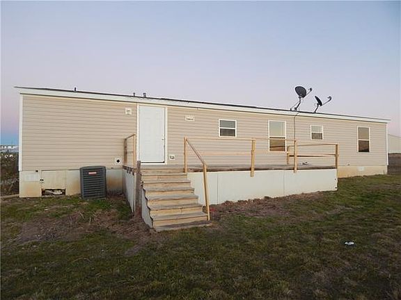 3rd image of 9105 Idaho St