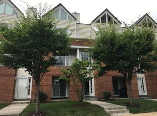 145 Christina Landing Dr, Wilmington, DE 19801