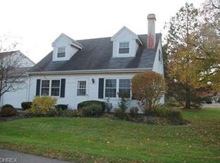 8754 Concord Ct, Chagrin Falls, OH 44023