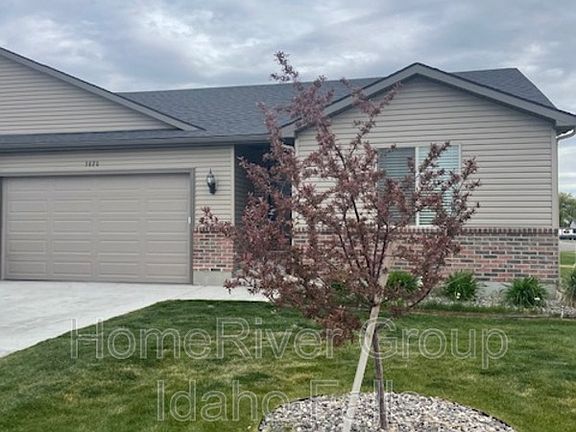 2nd image of 3870 E Chalet Dr