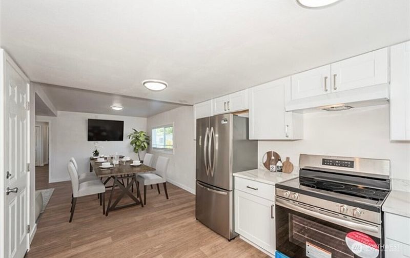 5th image of 18501 52nd Avenue W #31