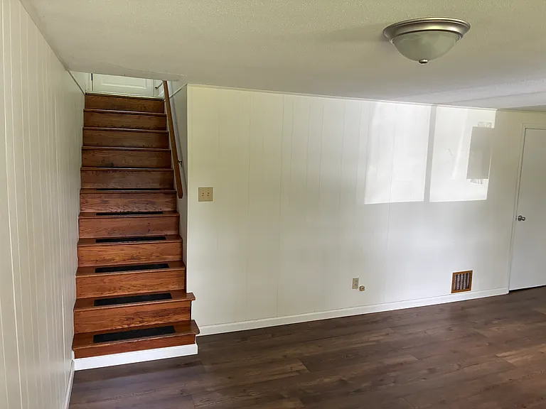774 W Union St #5 — Photo 3