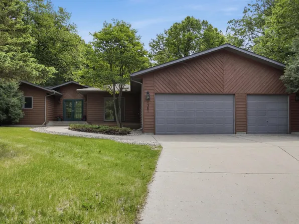 1361 S Shore Dr, Detroit Lakes, MN 56501