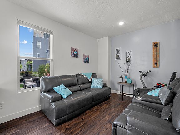 4th image of 4589 W Scissor Way Unit 391