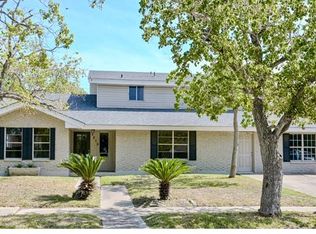 5210 Honeysuckle Ln, Corpus Christi, TX 78415