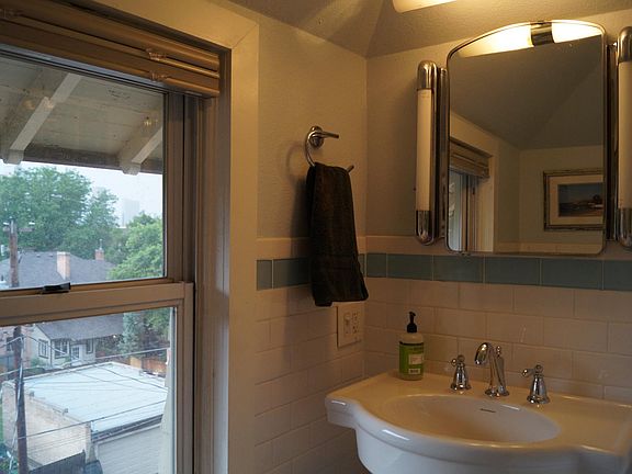 5th image of 1355 N Franklin St APT 6