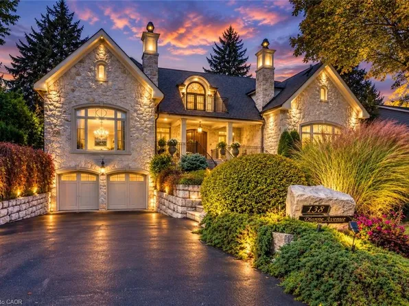 138 Dianne Ave, Oakville, ON L6J 4G9