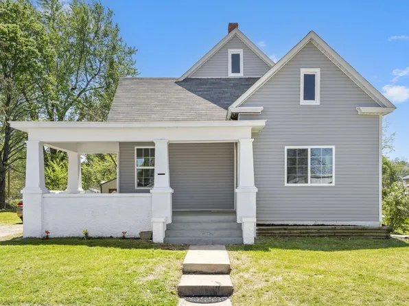 30 W College Street, Aurora, MO 65605
