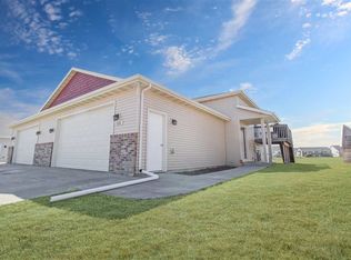 115 Mulberry Loop, Minot, ND 58703