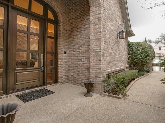 2nd image of 4962 Westbriar Dr