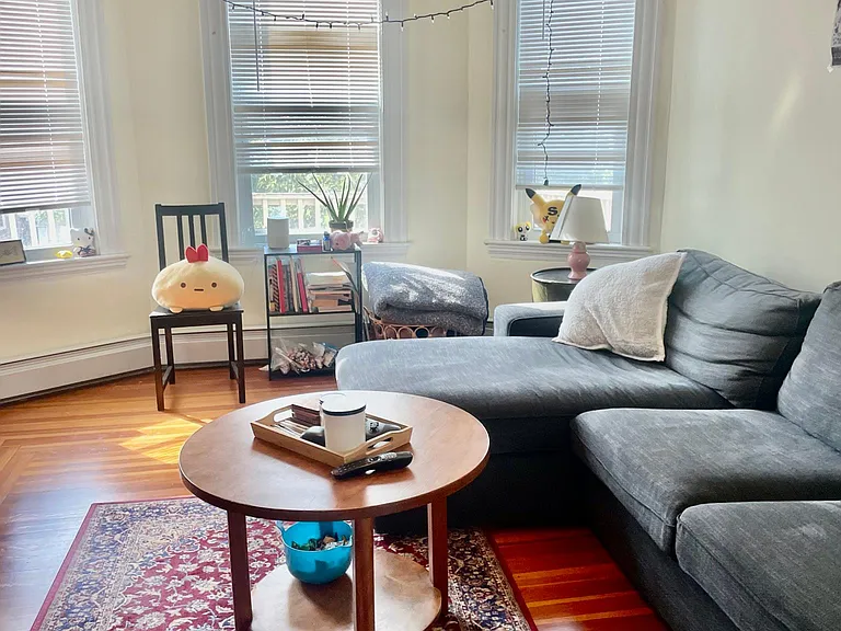 39 Illinois Ave #2 — Photo 4
