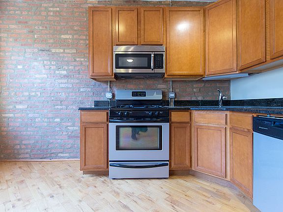 4th image of 1120 E Hyde Park Blvd APT 3S