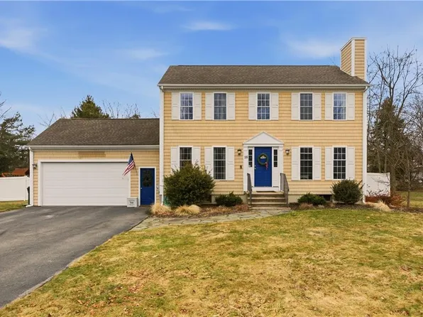 18 Etelvina Ct, Bristol, RI 02809