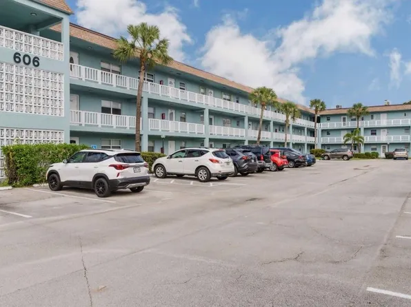 606 SW Natura Boulevard #207, Deerfield Beach, FL 33441