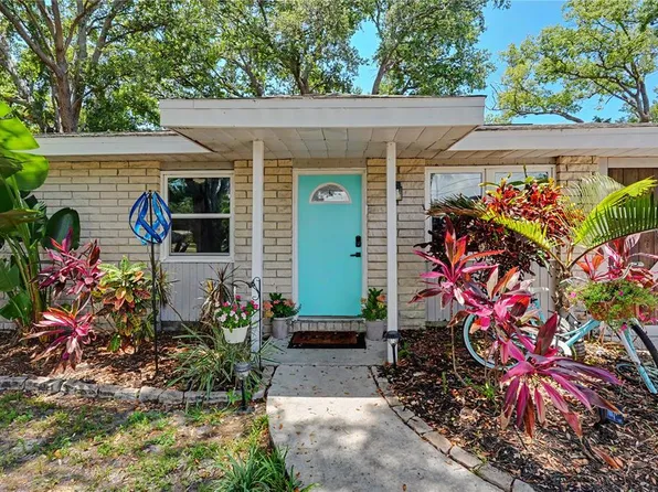 11208 Duncan St, Seminole, FL 33772
