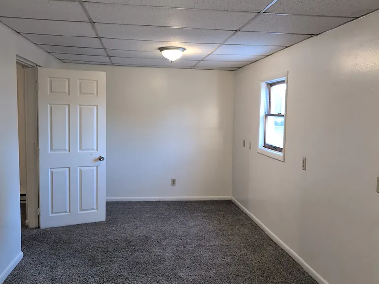 150 Main St #11 — Photo 3