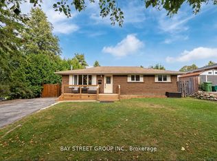 119 Claymore Cres #2, Oshawa, ON L1G 6G3