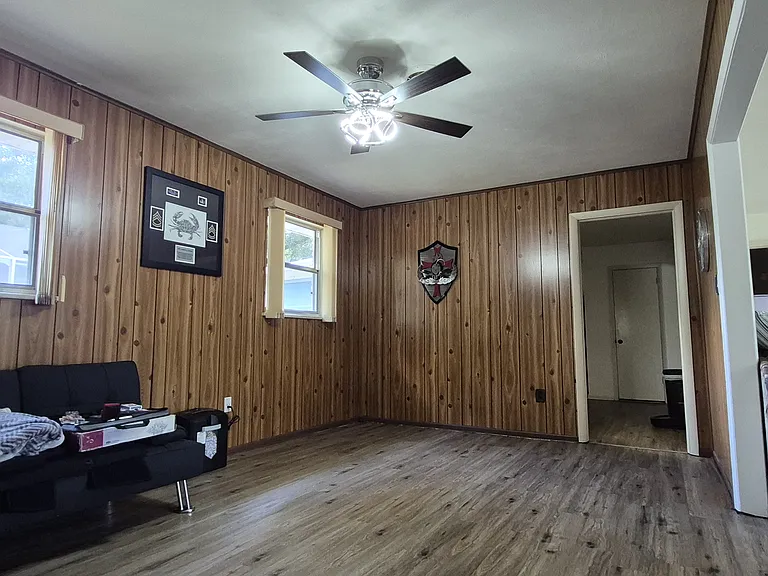 396 Andrew Dr — Photo 18