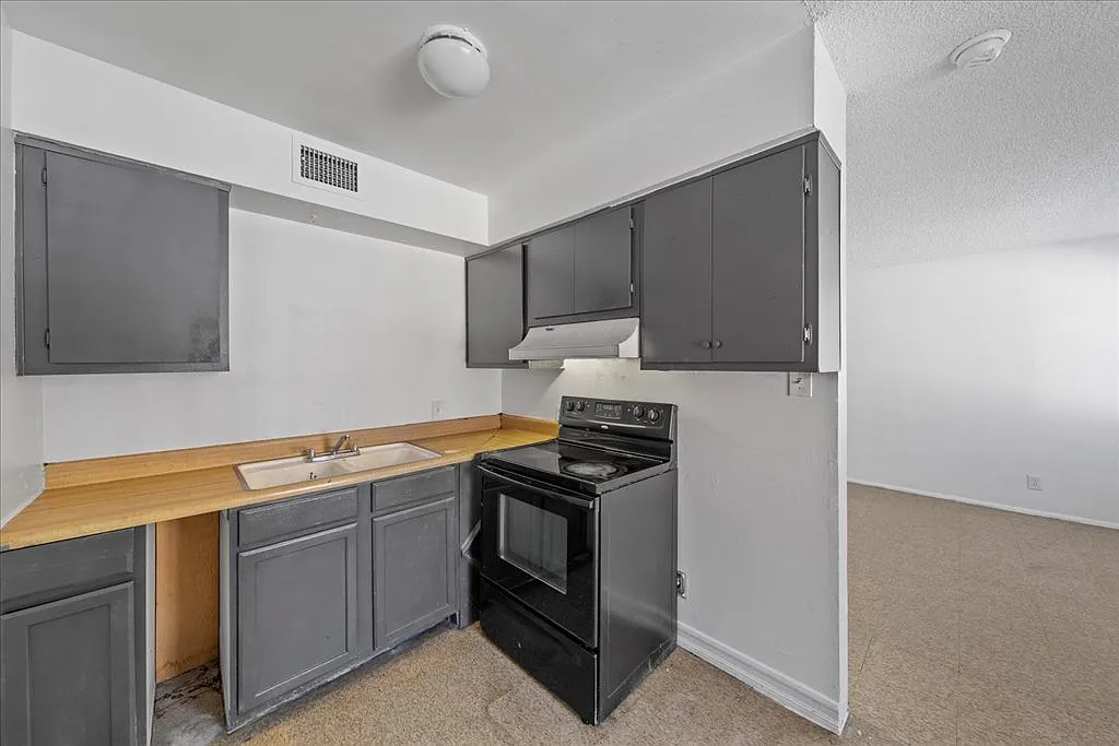 521 S Maryland Pkwy A16 - A16 — Photo 3