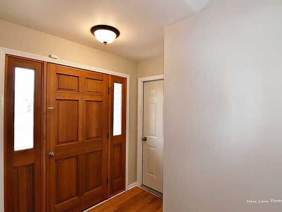 3rd image of 502 Bede Cir