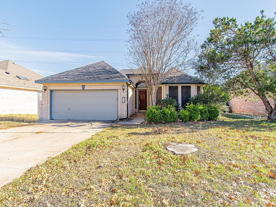 1st image of 1206 Willow Creek Dr