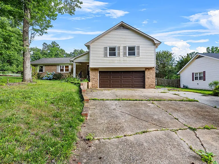 5024 Timbrook Ln — Photo 3
