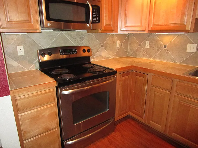 13421 97th Ave E #107 — Photo 3
