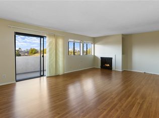 12300 Montecito Rd APT 26, Seal Beach, CA 90740