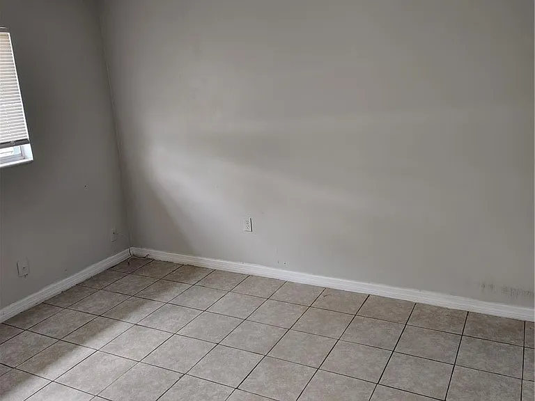 2709 Jackson St — Photo 9
