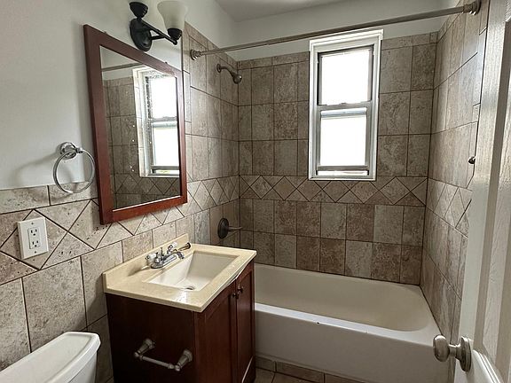 3rd image of 780 Kimball Ave APT 3A