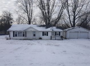 716 S Batman St, Dugger, IN 47848