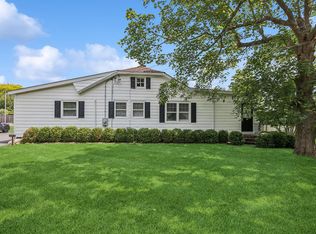 112 Cobb Rd, Water Mill, NY 11976