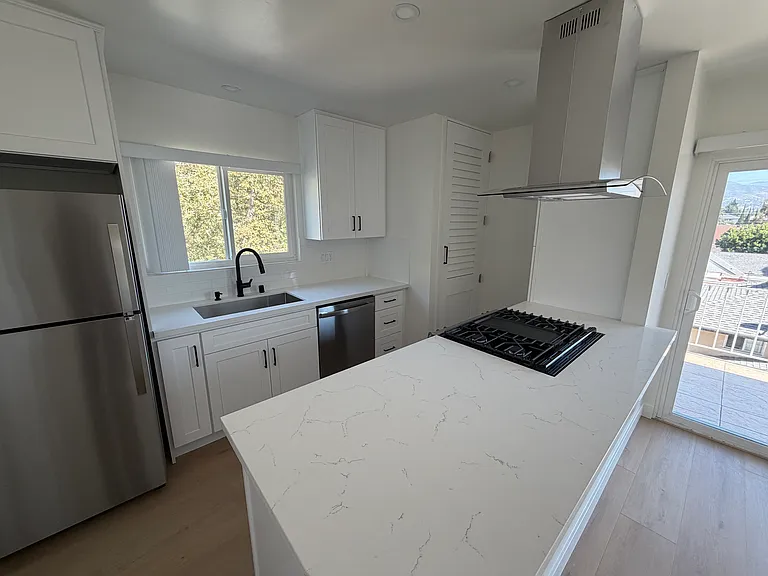851 Reeves Pl #2 — Photo 7