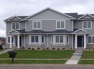 502 Sandstone Trl, Sun Prairie, WI 53590