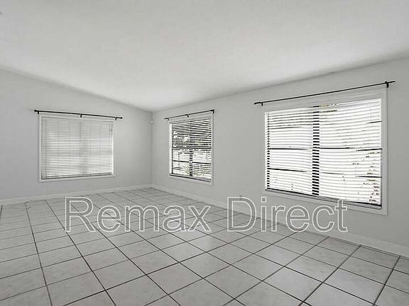 4th image of 4567 Brook Dr