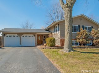 6732 Wainwright Dr, Woodridge, IL 60517