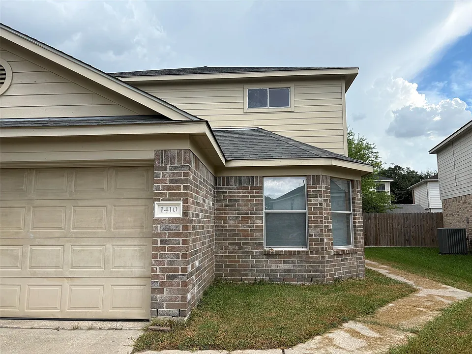 1410 Seafield Dr